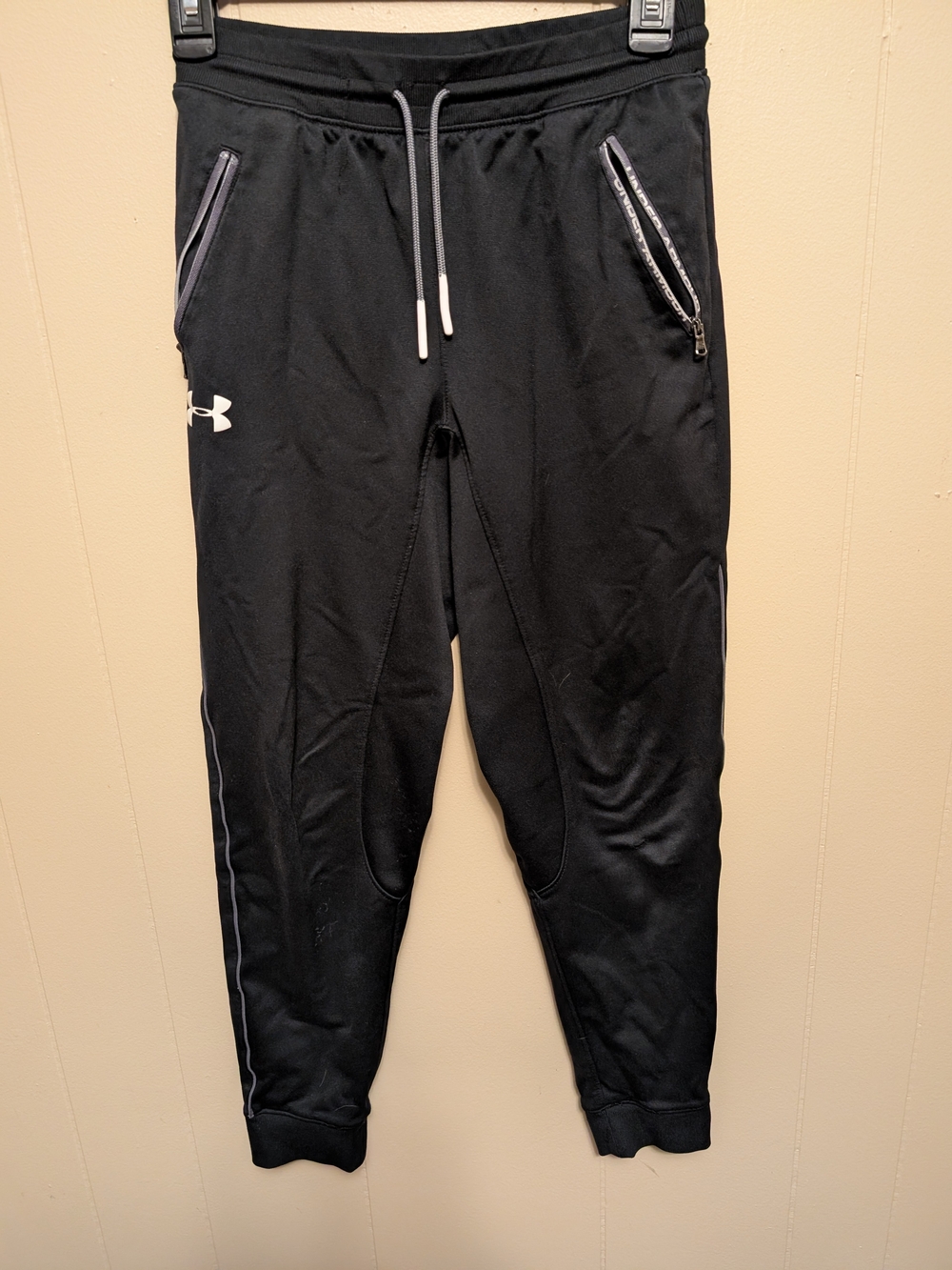 Under Armour Boys Youth Large Black Athletic Jogger Pants Zipper Pockets
